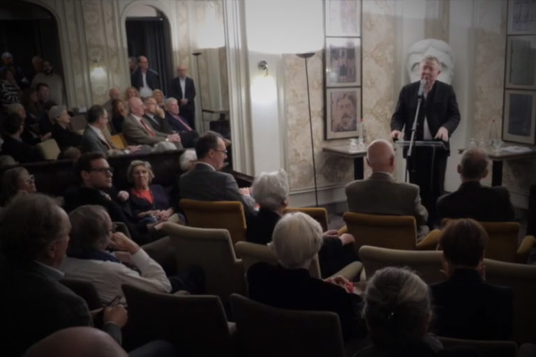 Soiree Mysterieux correspondant